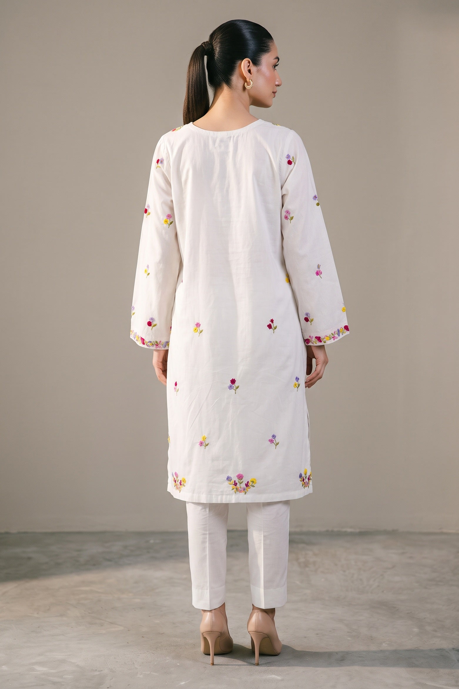 White Multicolour Embroidered Kurta - back