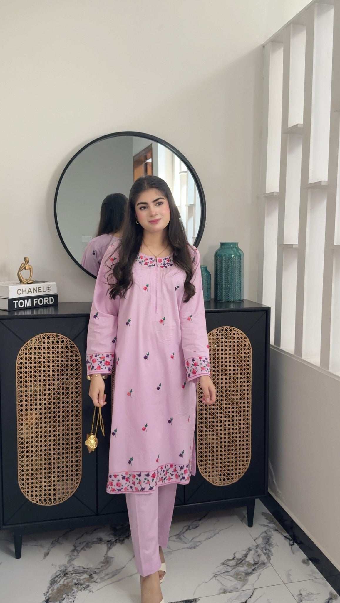 Pink mommy and me adult kurta, front