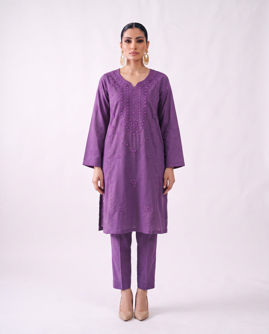 Amethyst embroidered kurta set, design shot