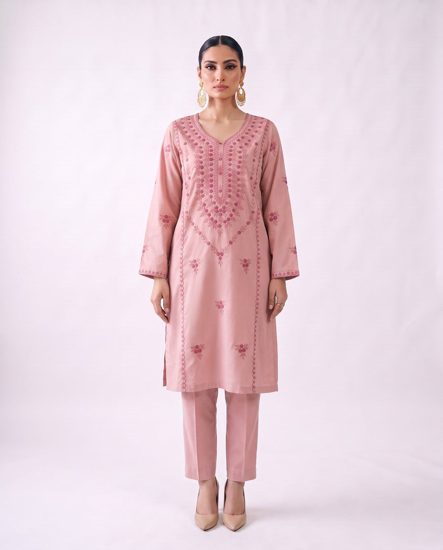 Blush pink embroidered kurta set, design shot
