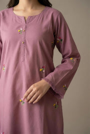 Dusty rose kurta neckline and fringed cuff detail