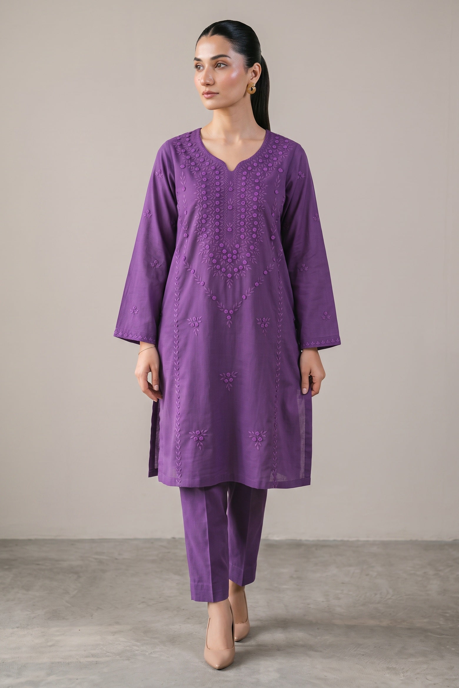 Amethyst embroidered kurta set front view