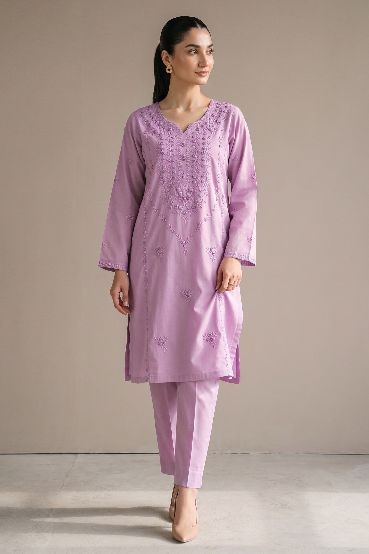 Lavender embroidered kurta set front view