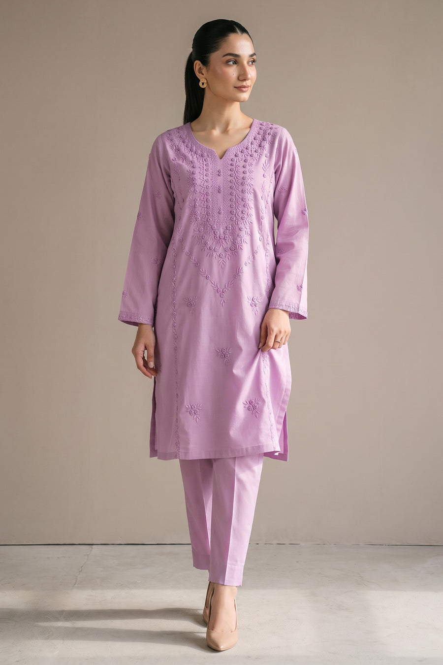 Lavender embroidered kurta set front view