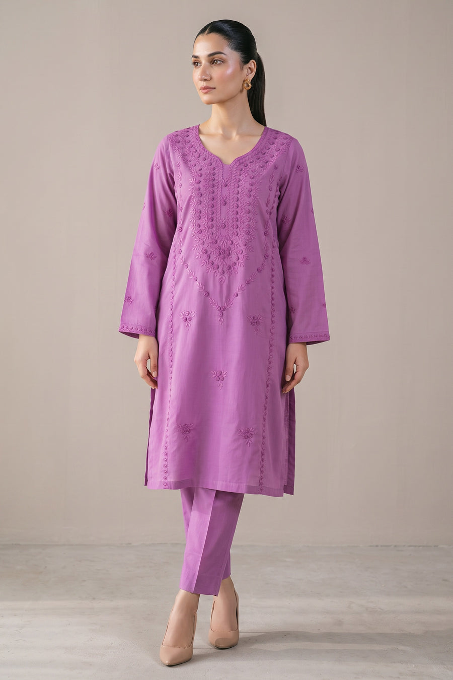 Orchid embroidered kurta set front view
