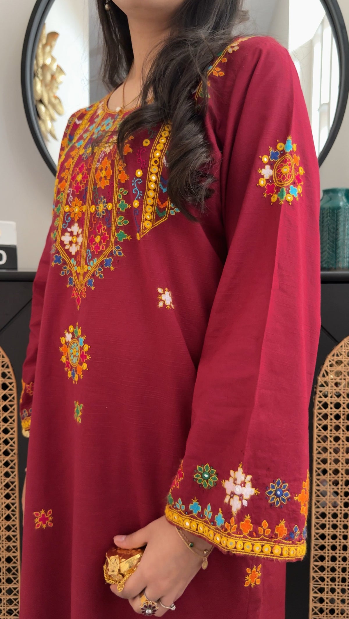 Maroon phulkari kurta sleeve and cuff detail