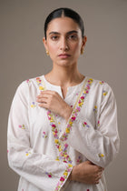 White multicolour kurta embroidery detail